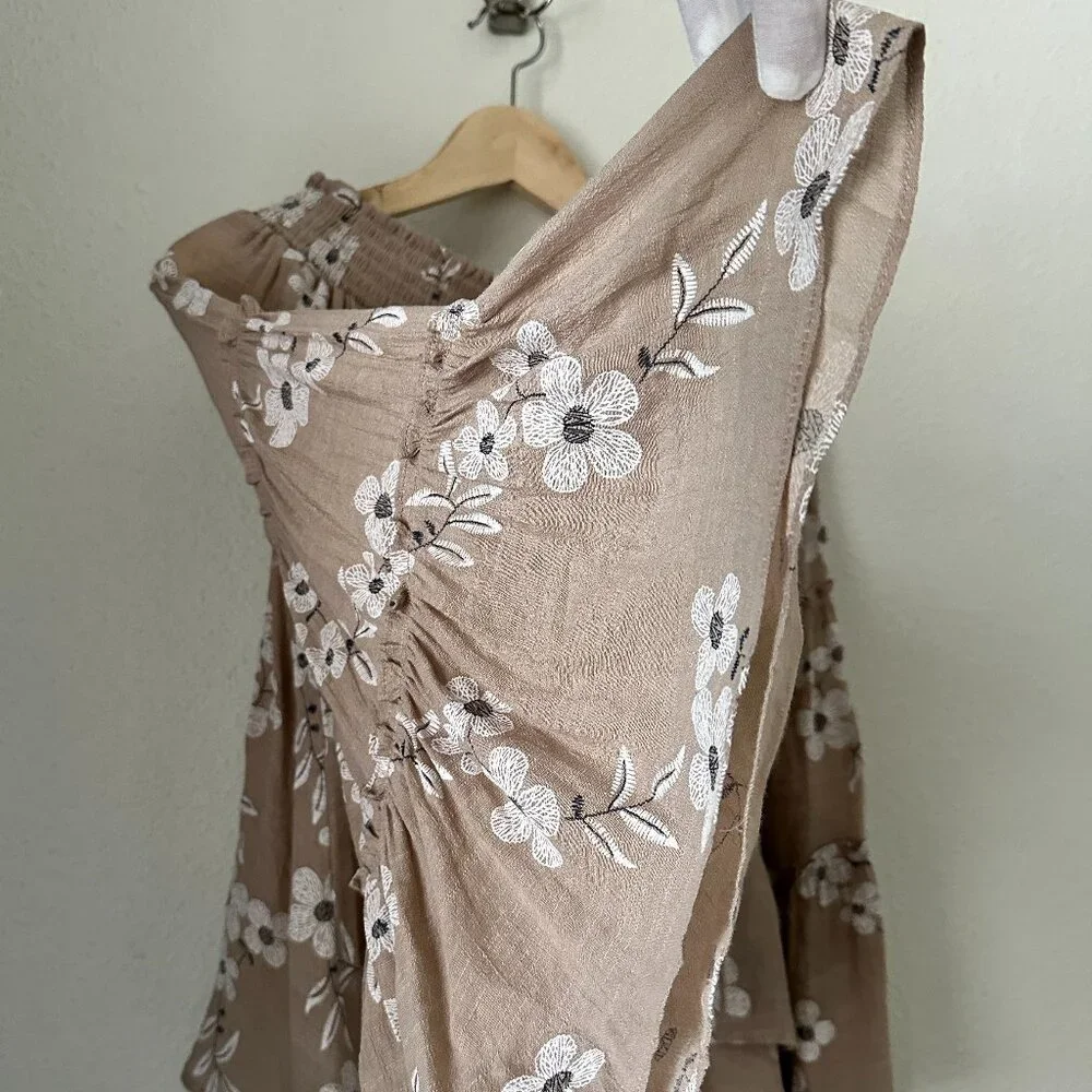 UMGEE USA Tan Flowy Off-the-Shoulder Top (Small) - Flowy Boho Chic - Picture 2 of 11